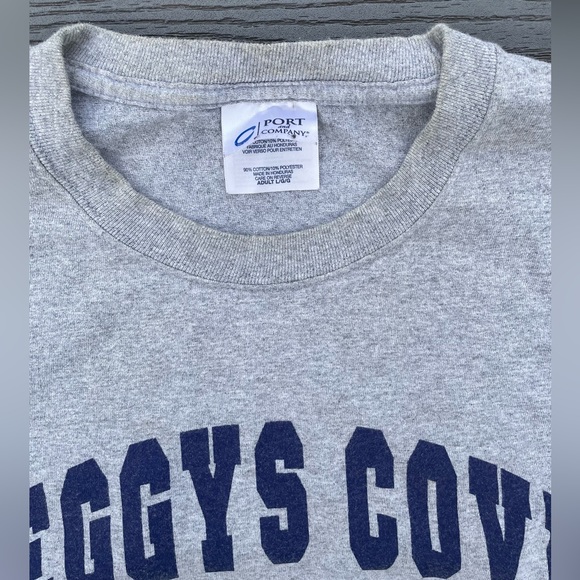 Peggy Cove thrifted t-shirt - Picture 2 of 5